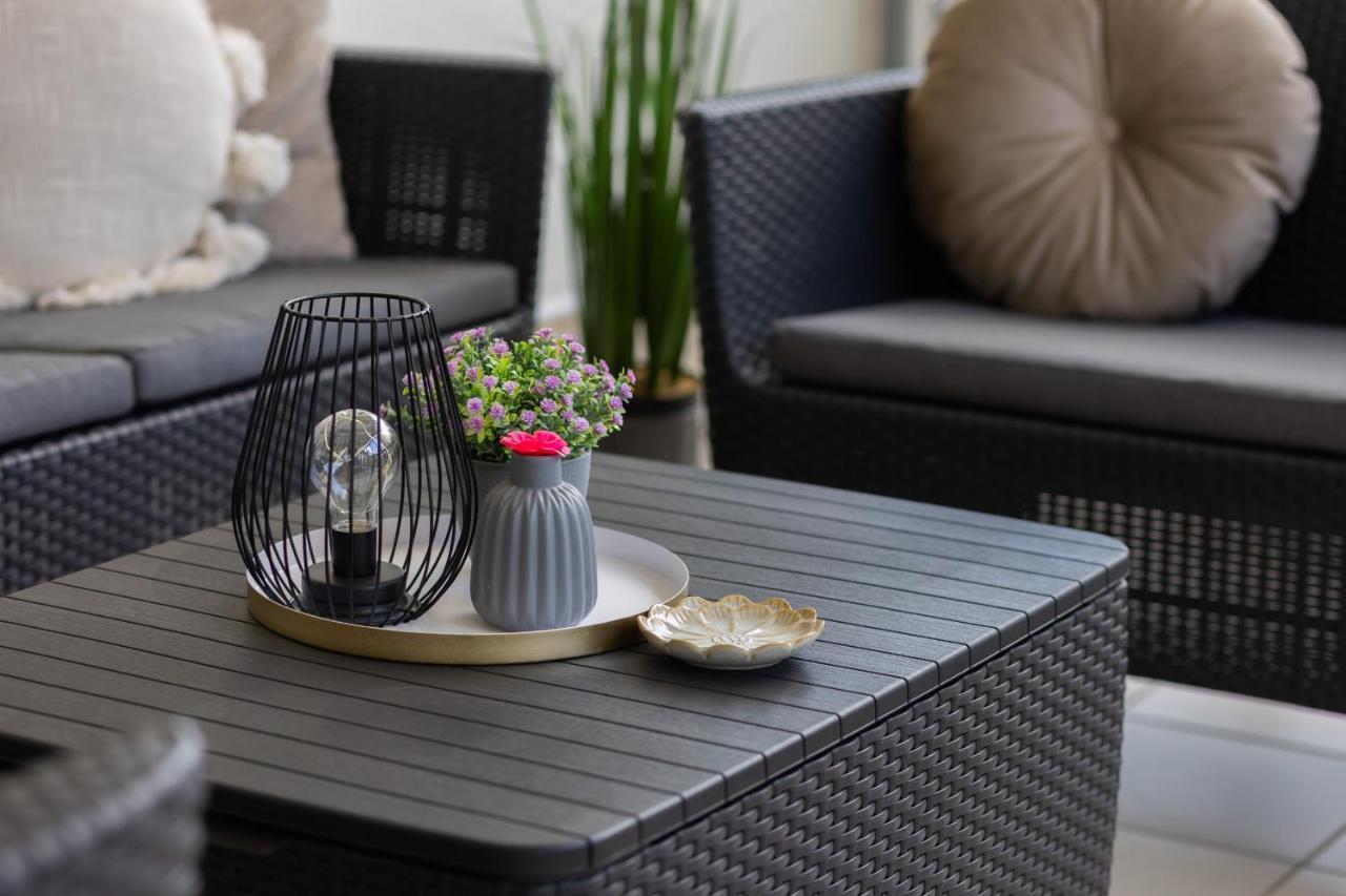 Deluxe Apartment Wronia 45 With Ac, Parking & Balcony By Renters Prestige Varsovia Exterior foto